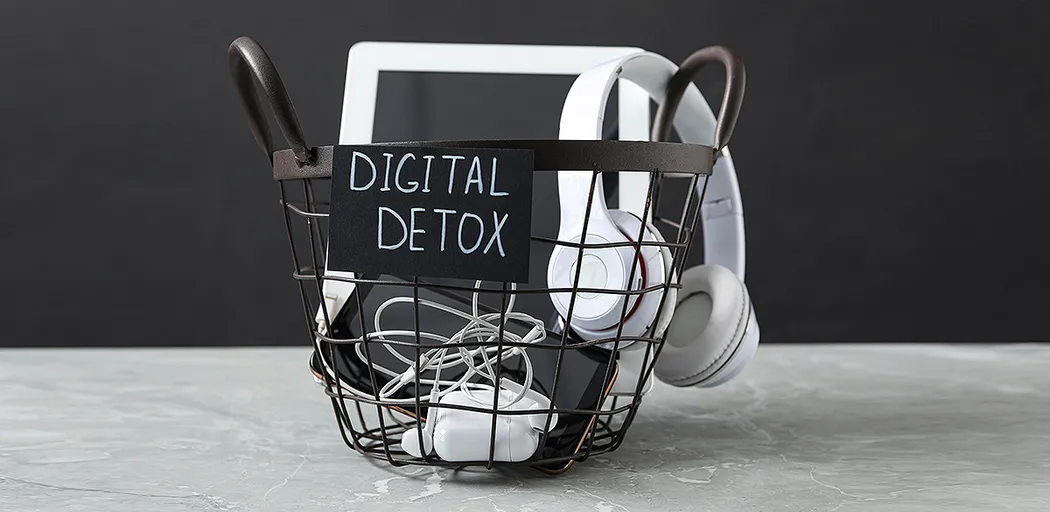 Digital Detox: Reducing Screen Time for Improved Mental Health and  Well-being| Kauvery Hospital Bangalore, Chennai, Trichy, Salem, Tirunelveli