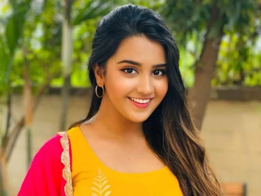 Actress Roshni Walia