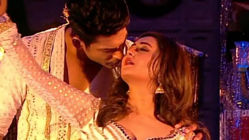 Siddharth's relationship with Rashami Desai