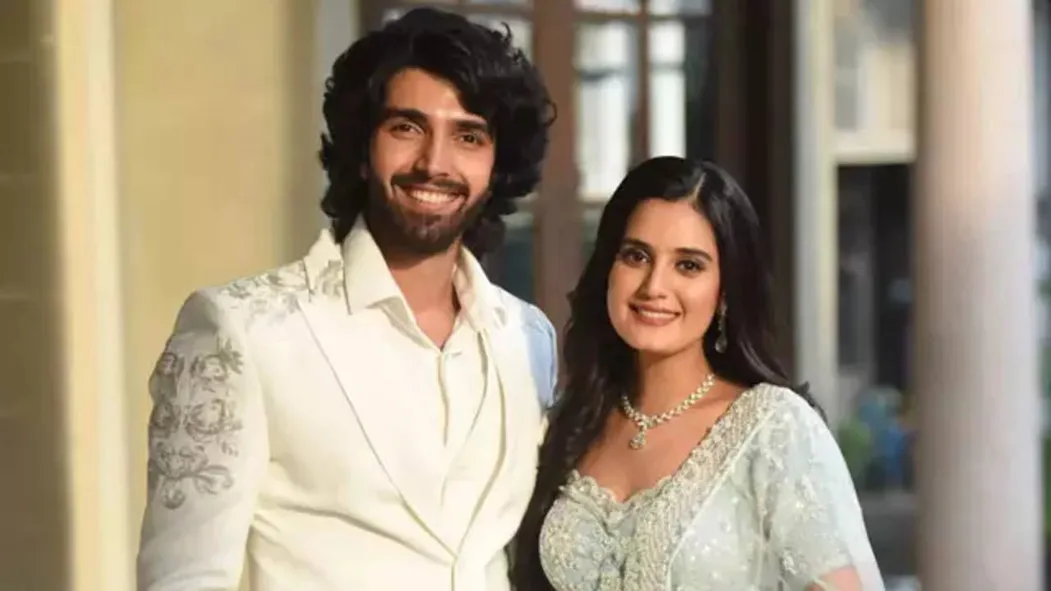 Ayushi Khurana-Bharat Ahlawat Go Beyond Conventions In Jaane Anjaane Hum  Mile | Times Now