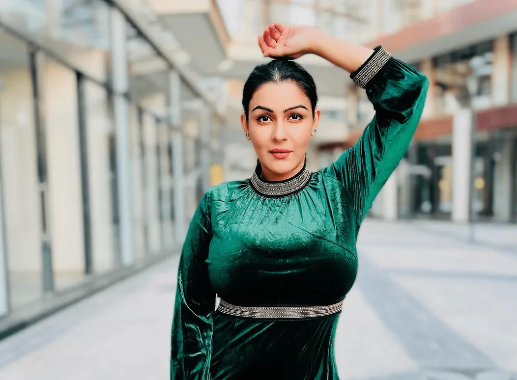 Yamini Malhotra Age, Net Worth, Wiki, Height, Career