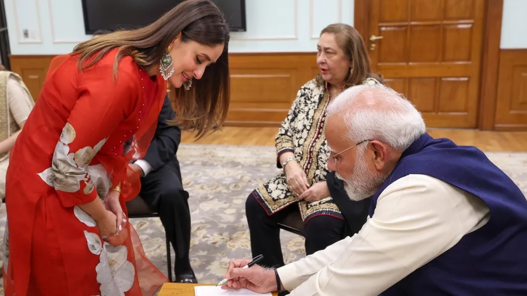 Congress on PM Modi meeting Kareena Kapoor - India Today