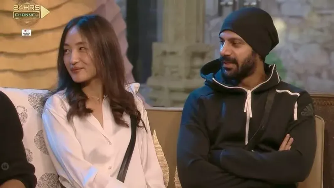 Karan Veer Mehra Shares His Feelings To Chum Darang Making Her  Uncomfortable 'Mei Jealous Ho Gaya..'