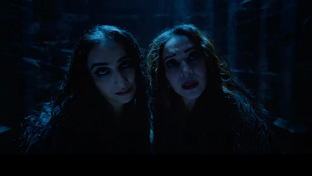Bhool Bhulaiyaa 3 Trailer: Vidya Balan & Madhuri Dixit Team Up As Manjulika  For Final Battle With Kartik Aaryan - Entertainment