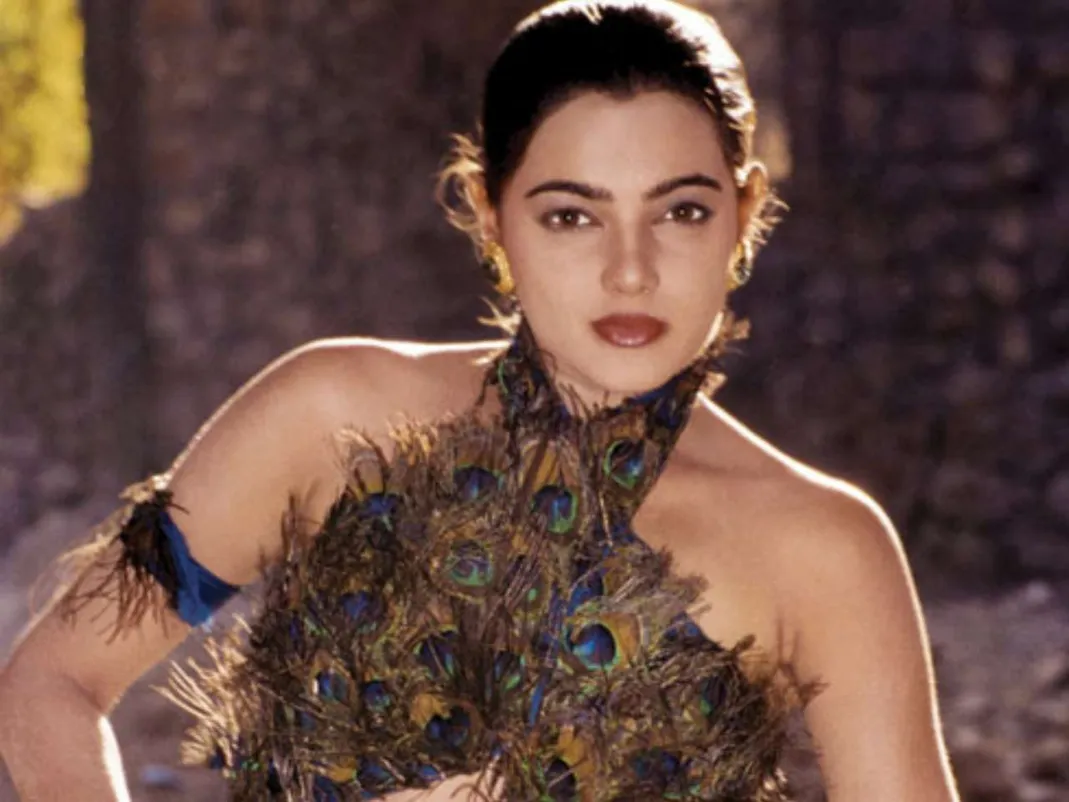 Meet actress who worked with SRK, Salman, Aamir, was bigger star than  Kajol, Karisma, Juhi, career got ruined after..