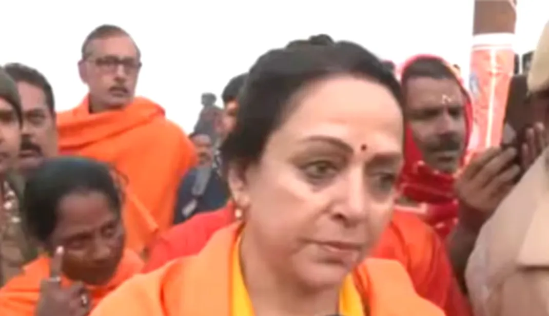 Hema Malini’s Visit to Kumbh Mela