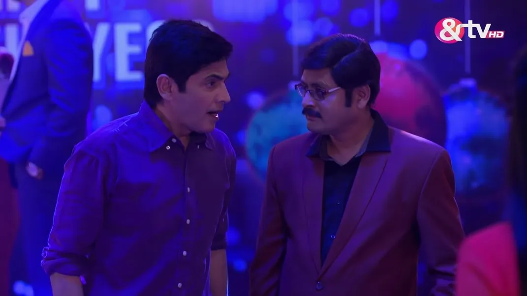 Modern Colony में हो रही हैं New Year की Party! | Bhabi Ji Ghar Par Hai |  &TV - YouTube