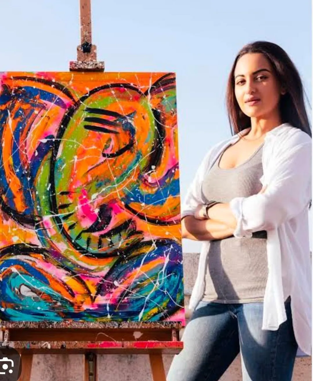 Actress-artist Sonakshi Sinha with her painting