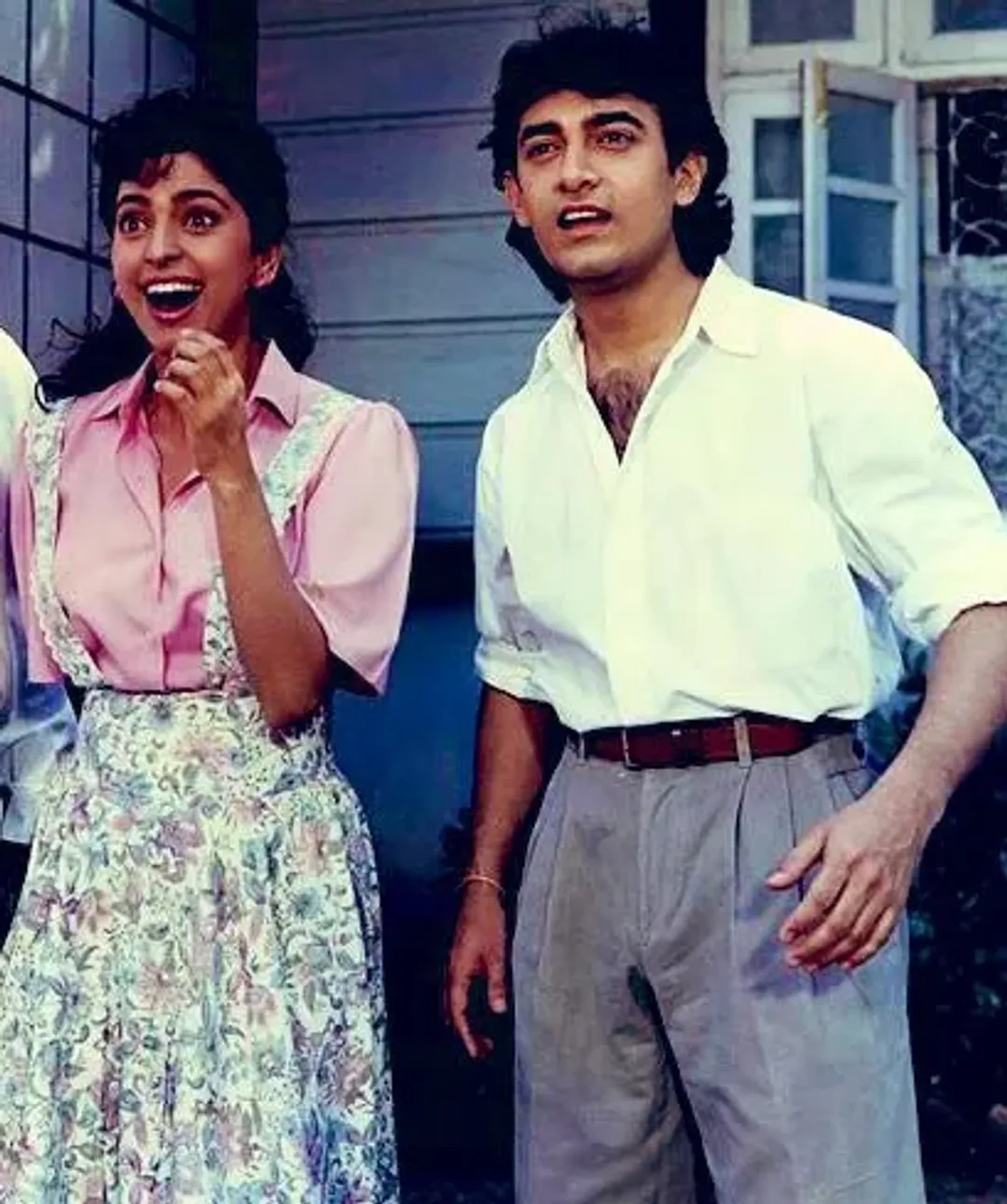 Still Scene from - Hum Hain Rahi Pyar Ke - Juhi Chawla and Amir Khan
