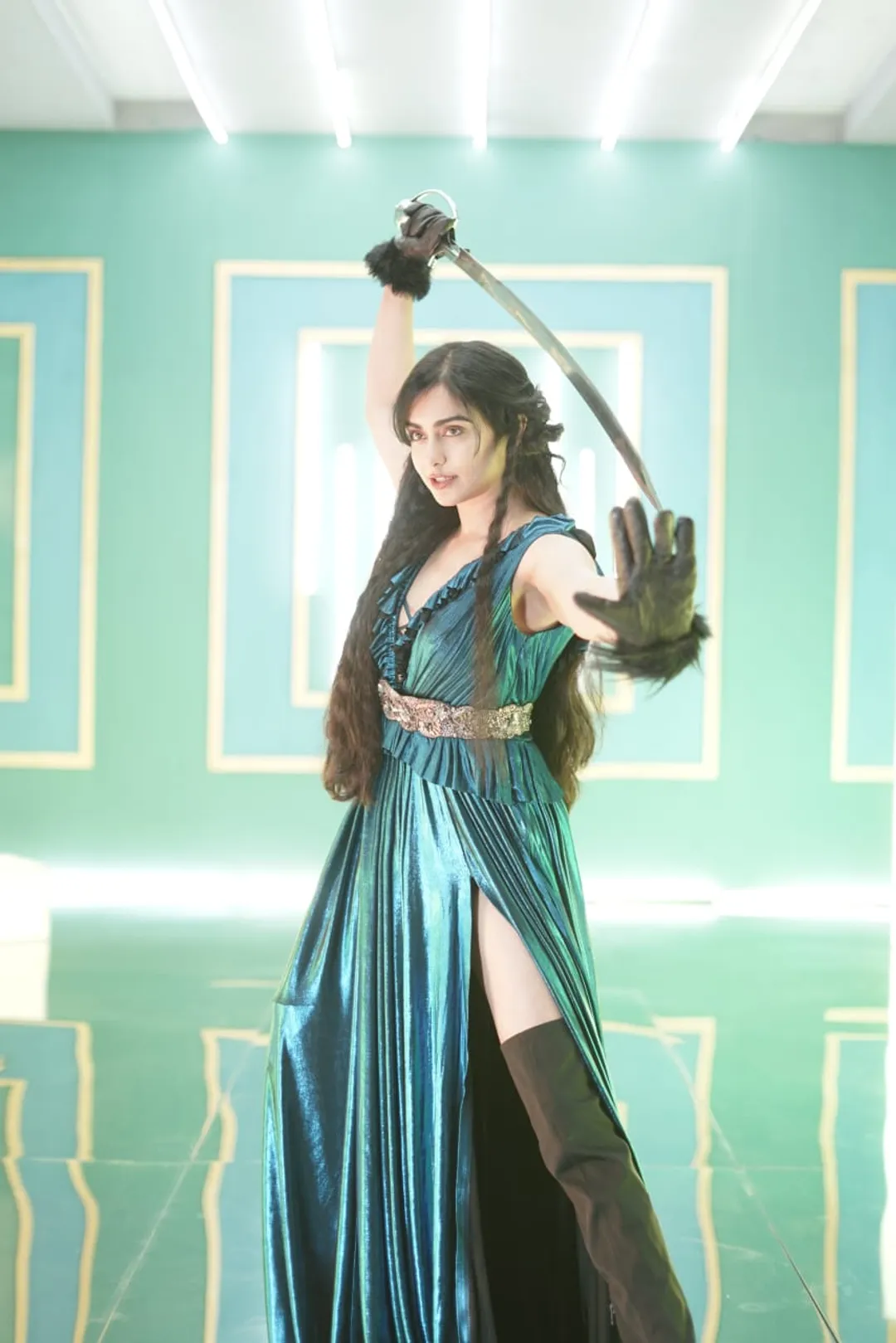  Adah Sharma 