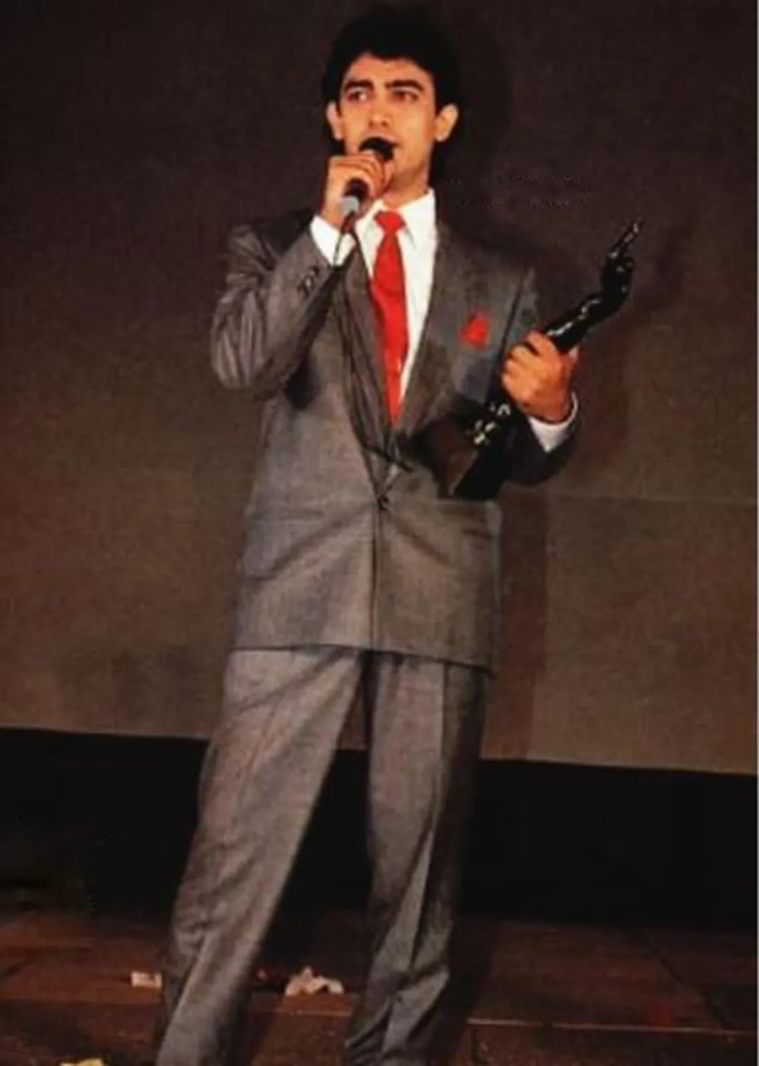 Best Male Debut for Qayamat Se Qayamat Tak (1989).