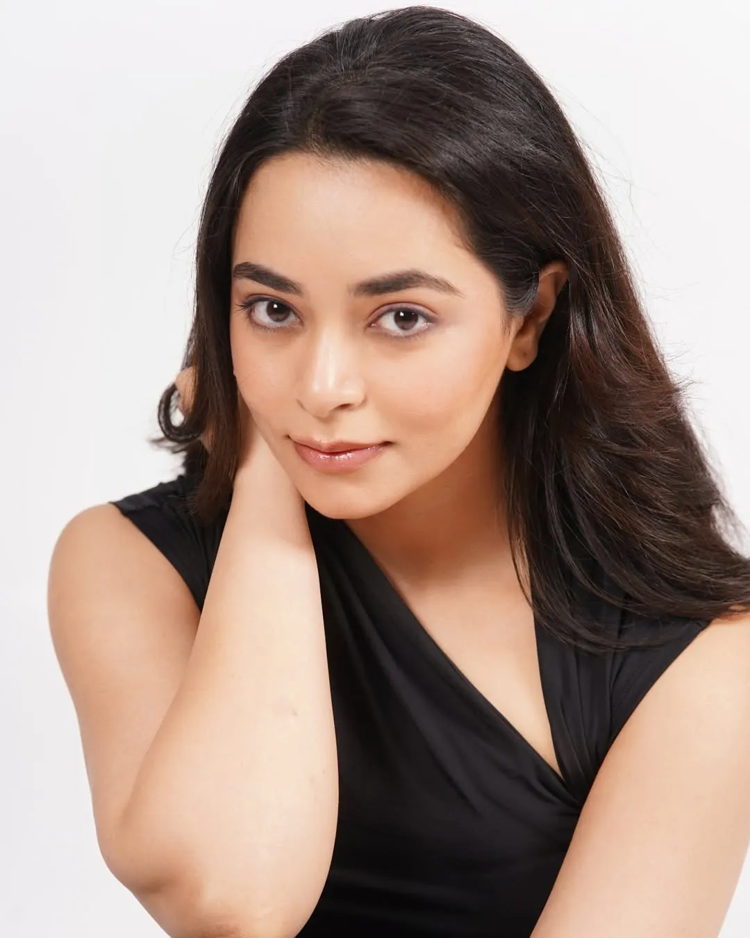 Anubha Discusses Adeeba’s Quirky Look & Hidden Struggles