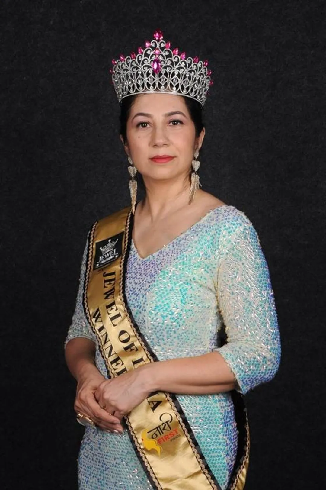 Neelima Sharma Wins NariFirst Season 2, Crowned by Malaika Arora in Goa