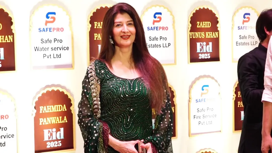 Sangeeta Bijlani Arrived At Zahid Yunus Khan & Fahmida Panwala Eid al Fitr Party