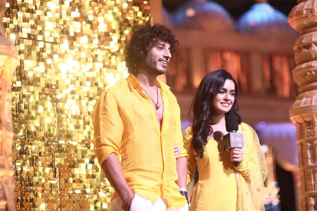 Deewani airs on Dangal, and Nitin shared that people often say it feels like a top channel show. 