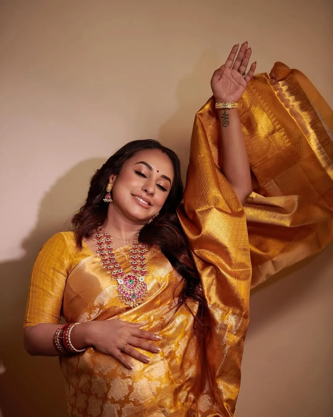 Pearle Maaney | Pearle Maaney  Diwali Photos