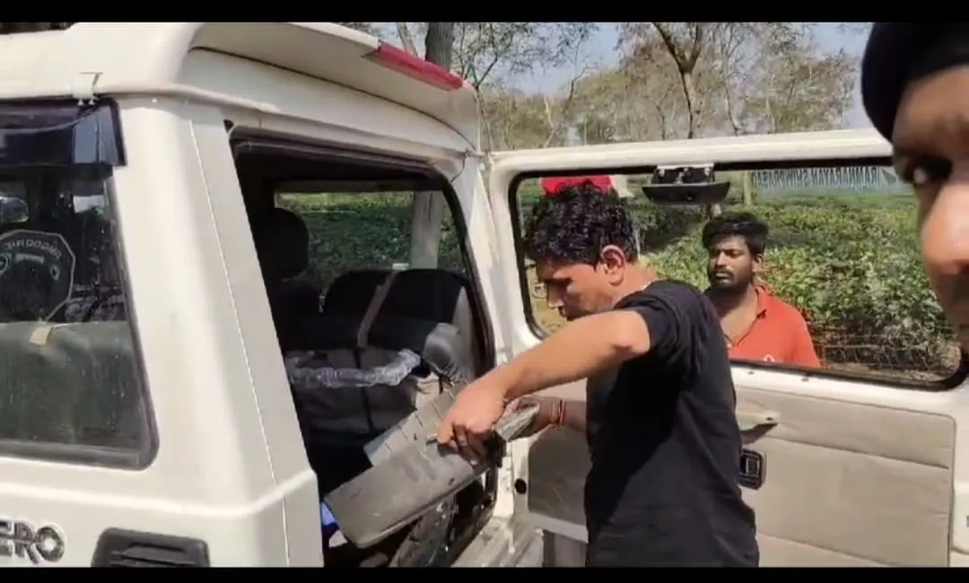 ম্যানমাৰৰ পৰা সৰবৰাহ কৰা নিষিদ্ধ দ্ৰব্য হালোৱাটিঙত  জব্দঃ ৪ জনক গ্ৰেপ্তাৰ