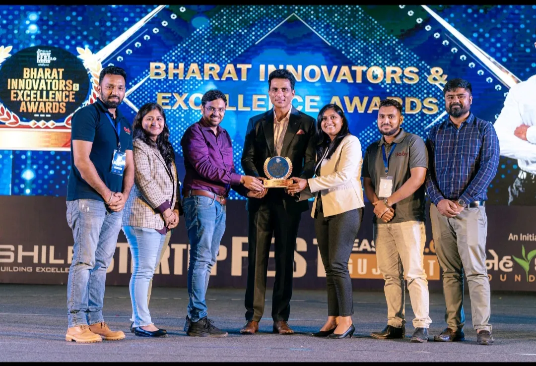 BabyOrgano Receiving Award From Sonu Sood