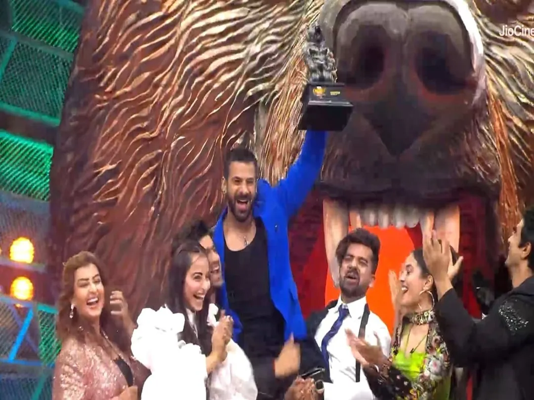 Khatron Ke Khiladi 14: Karan Veer lifts trophy, takes home a brand-new car  | Entertainment News - Business Standard