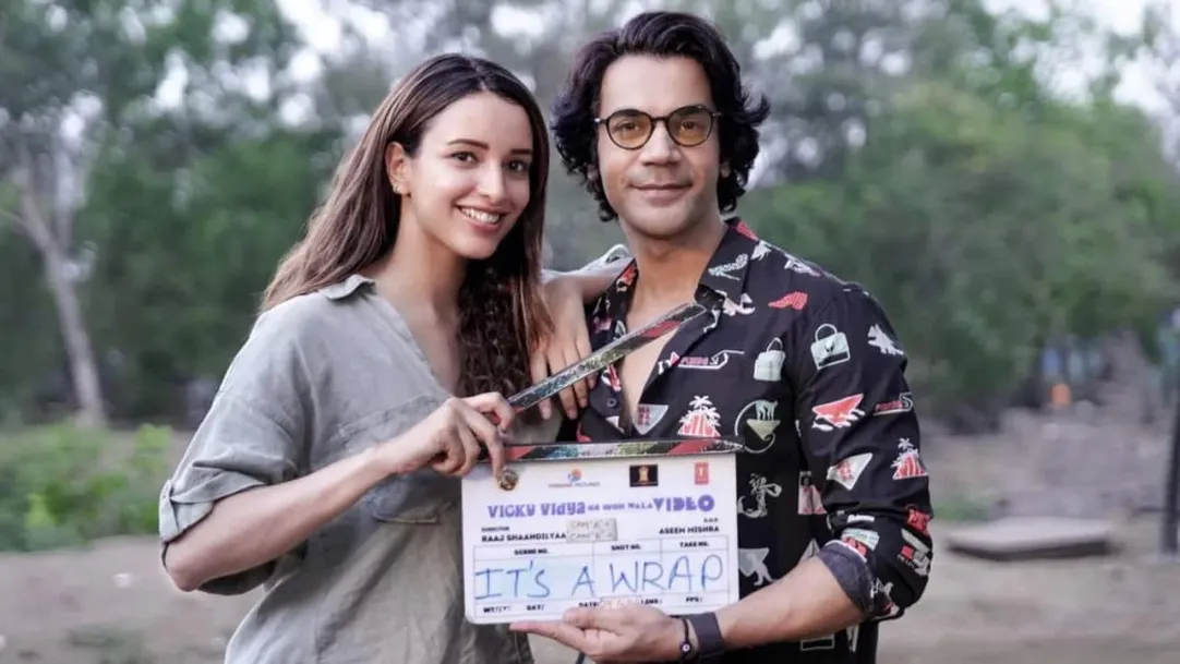 Vicky Vidya ka Woh Wala Video' actors Rajkummar Rao and Triptii Dimri  recreate the 90s era with their 'hamara dance video'