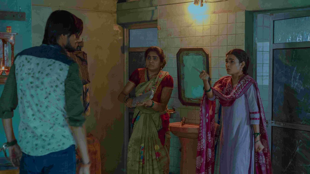 Dabba Cartel Netflix's Crime Thriller on Drug Smuggling (3)