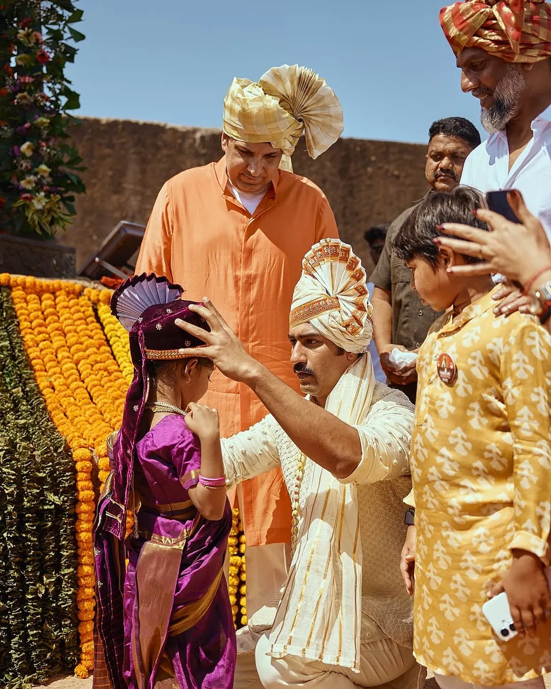 Vicky Kaushal Visits Raigad Fort On Chhatrapati Shivaji Maharaj Jayanti 2025