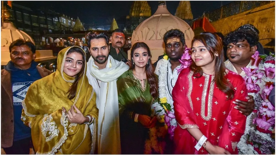 Varun Dhawan visits Mahakaleshwar Temple with Atlee, Keerthy Suresh and  others - India Today