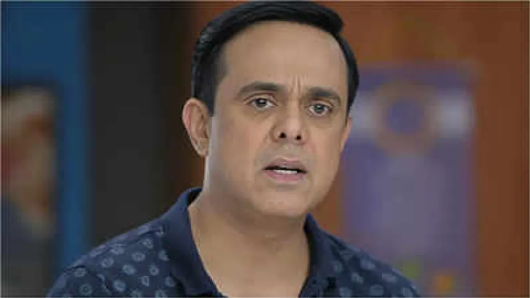 Wagle Ki Duniya: Rajesh Wagle disguises as a watchman and saves his senior  citizen parents from thieves - Times of India