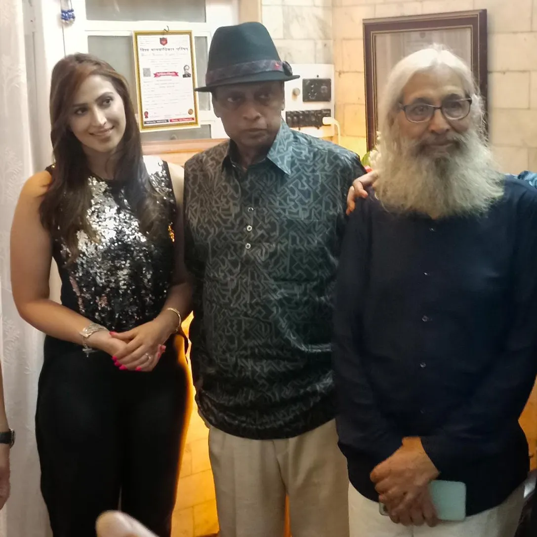 Ashok Shekhar (centre) with actress-model Samaira Sandhu and business manager Hari Singh