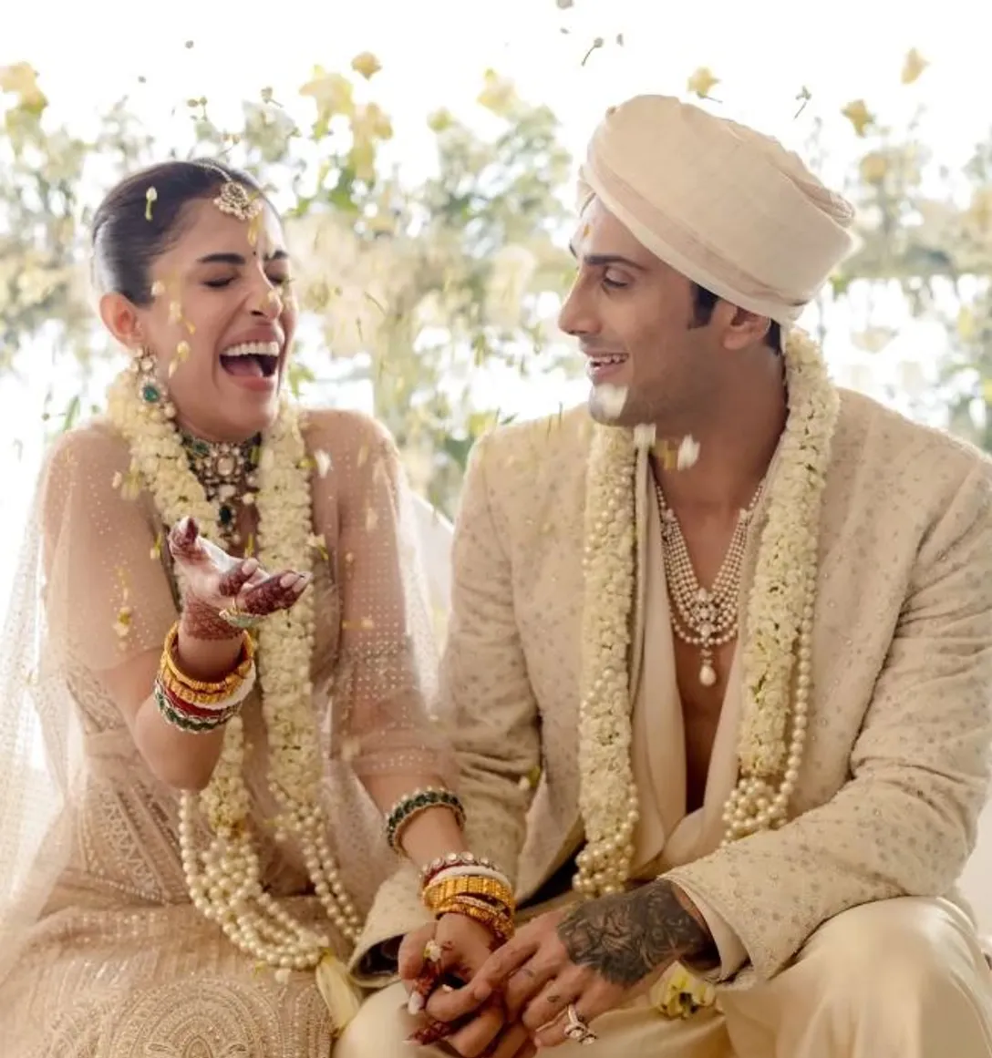 Prateik Babbar & Priya Banerjee Wedding photos