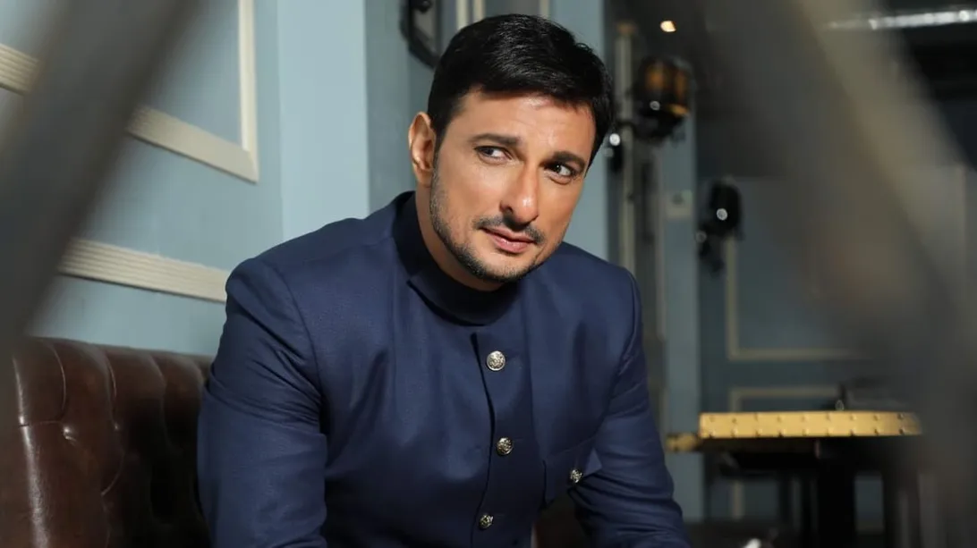 Rushad Rana spills the beans on 'Aashram 3', working with Shah Rukh Khan,  Bollywood journey, and more