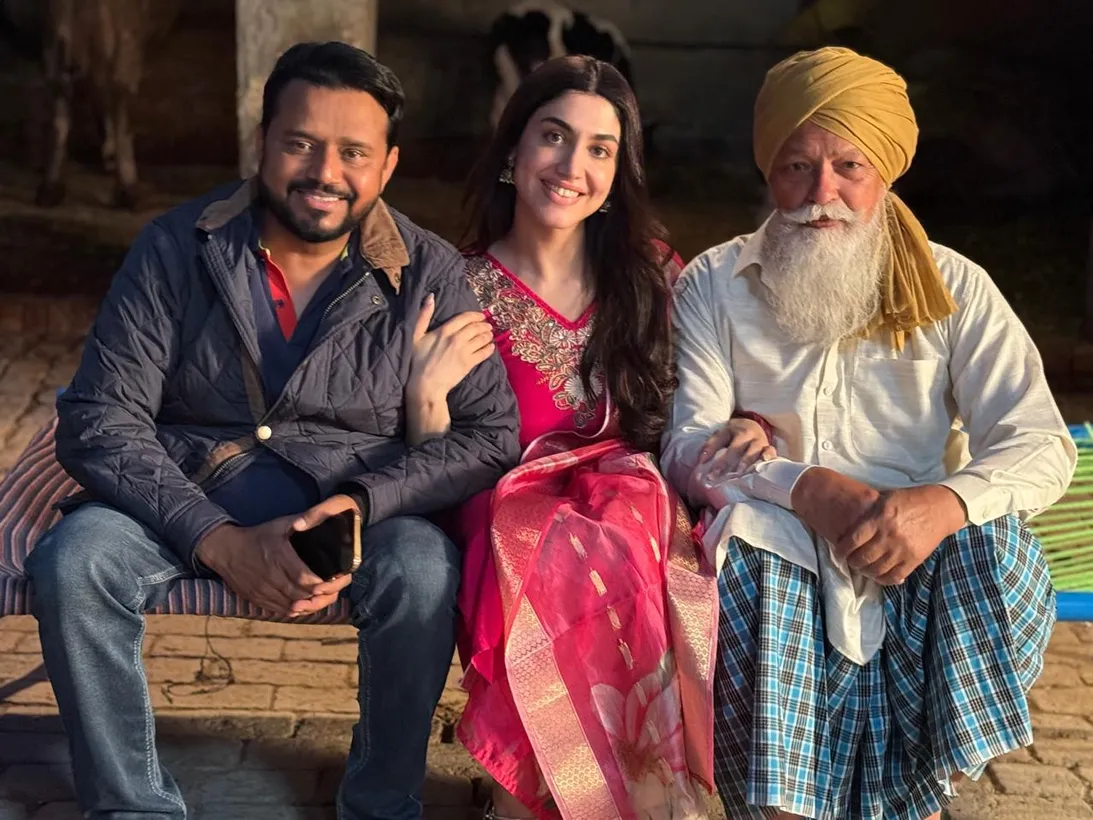 Delbar Arya’s ‘Jadon Da Mobile Aagya’ Poster Out (2)