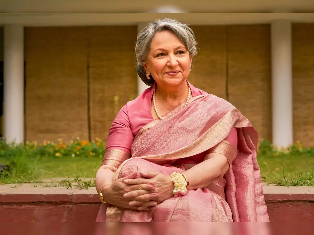 टैगोर: वरिष्ठ अभिनेत्रियों को उम्रवाद और स्त्रीद्वेष से जूझना पड़ता है: शर्मिला  टैगोर - द इकोनॉमिक टाइम्स