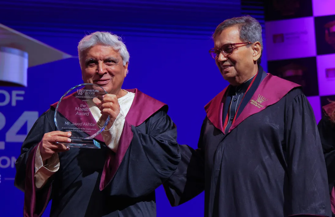 Javed Akhtar receives the Maestro Award from Subhash Ghai at Whistling Woods Convocation of the Class of 2024