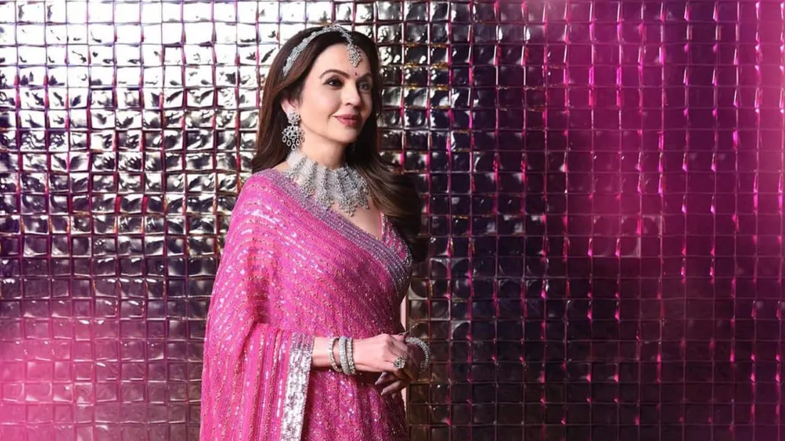 Nita Ambani looks mesmerising in a pink saree at Anant Ambani, Radhika  Merchant's sangeet