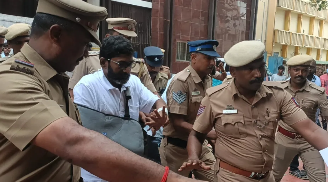 Savukku Shankar admitted coimbatore hospital Tamil News 