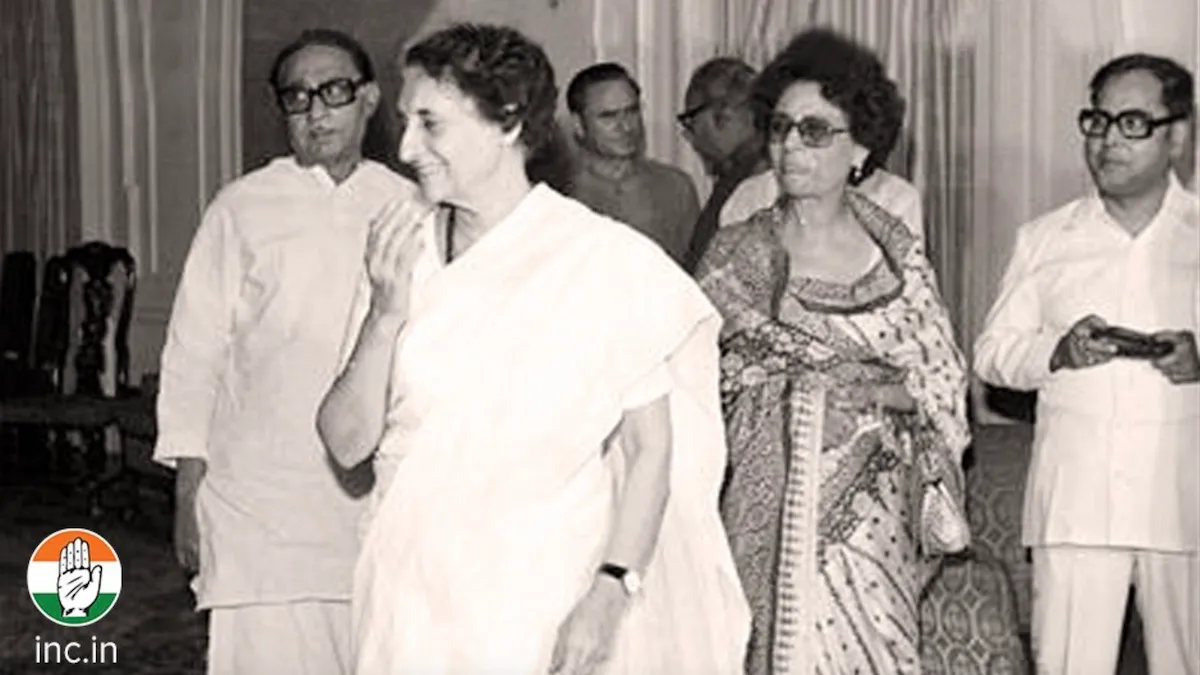 Former prime minister late Indira Gandhi at Iftar in Hyderabad House, 1981