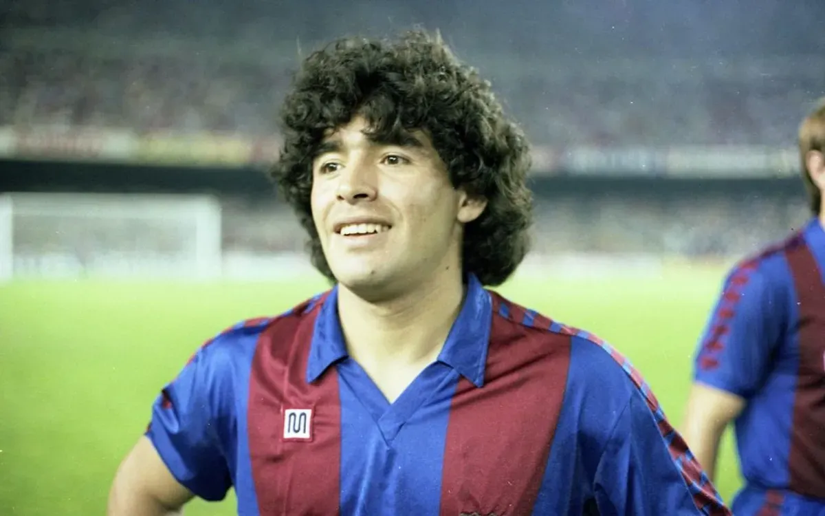 A Love story that transcends time and death: Diego Maradona and Napoli-sportzpoint.com