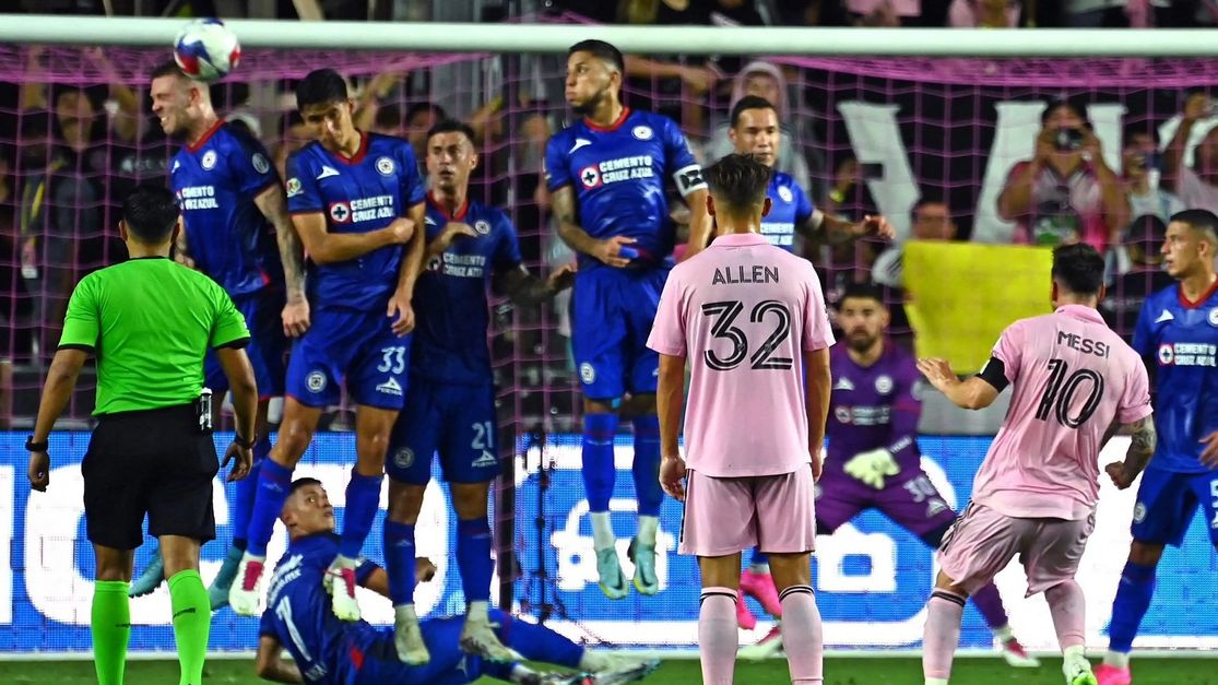 Lionel Messi scores a sensational game-winning goal on a free kick in his  Inter Miami debut