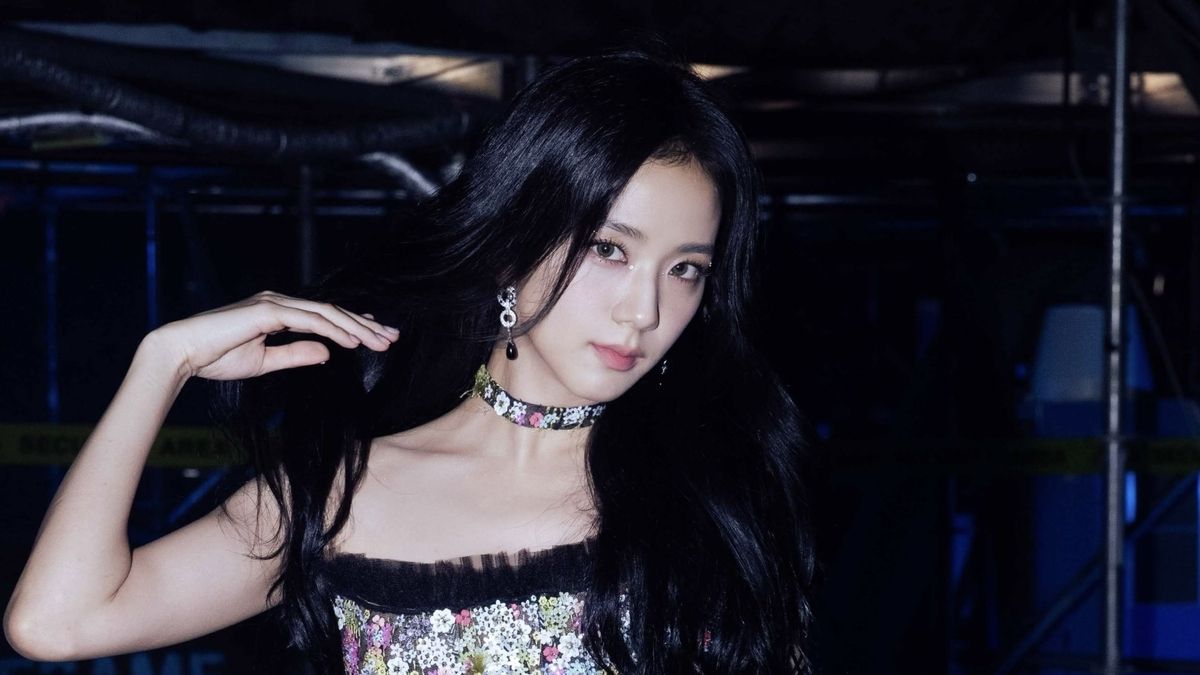 BLACKPINK’s Jisoo steals the spotlight at Paris Fashion Week in stunning Dior ensemble BLACKPINK’s Jisoo steals the spotlight at Paris Fashion Week in stunning Dior ensemble