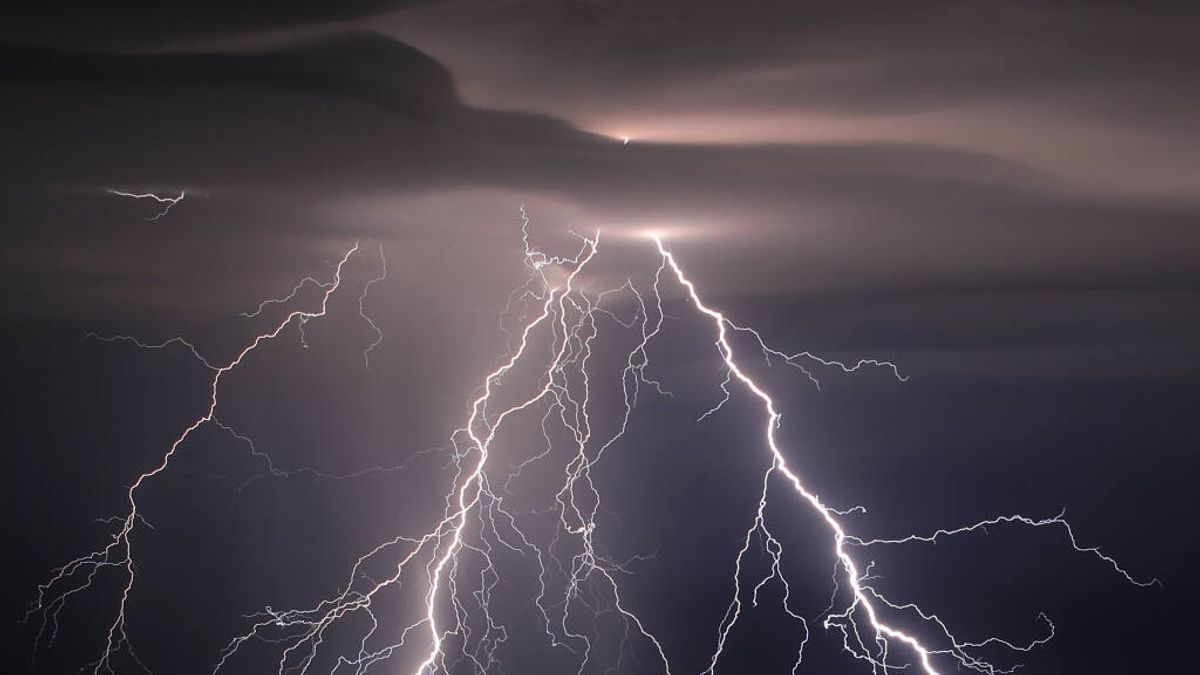 Intense Thunderstorms Sweep Bay Area, Hail Hits Colusa County Weather
