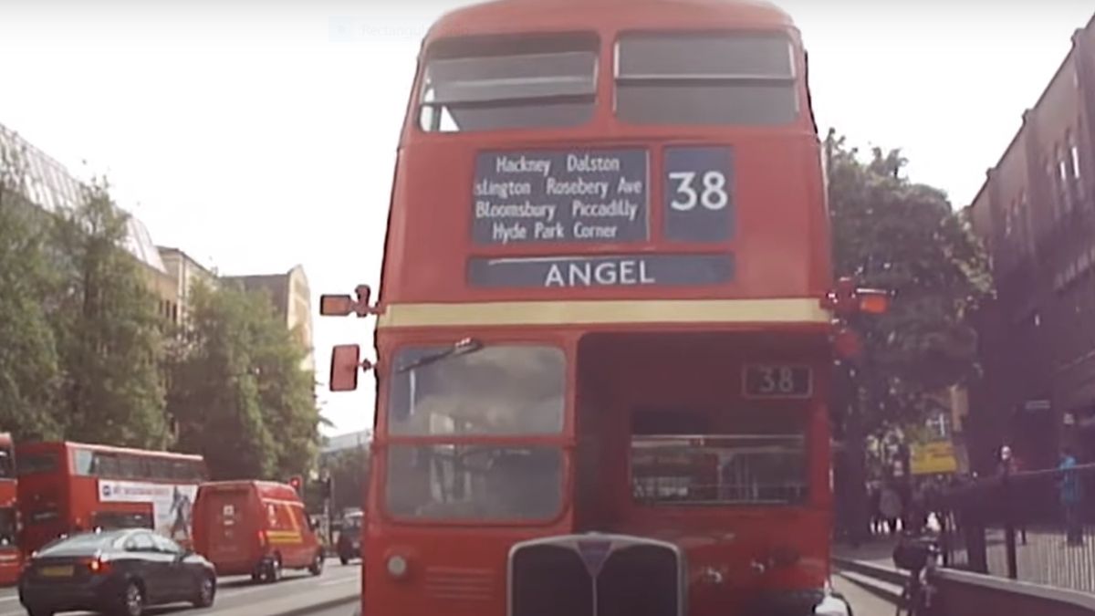 Vintage Buses Cruise North London Routes in Nostalgic Event March 10