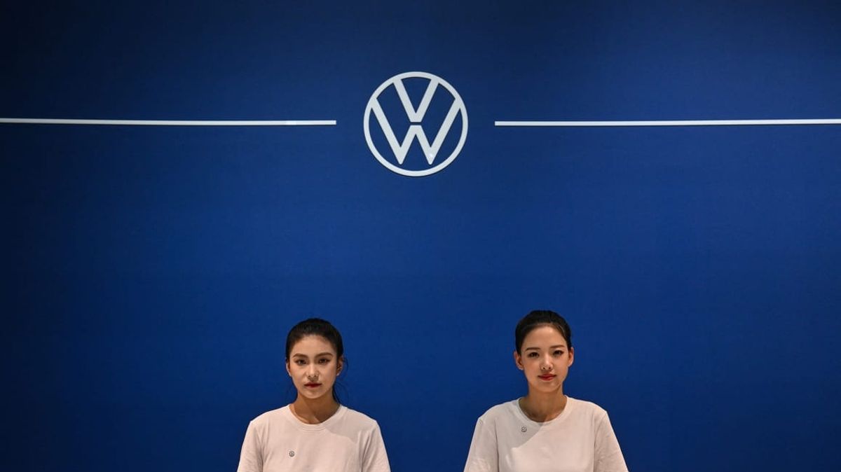 Staff rebel at consultancy behind VW review of Xinjiang rights abuse