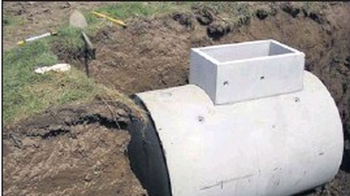 Decommissioned Septic Tanks Leave Households Stranded