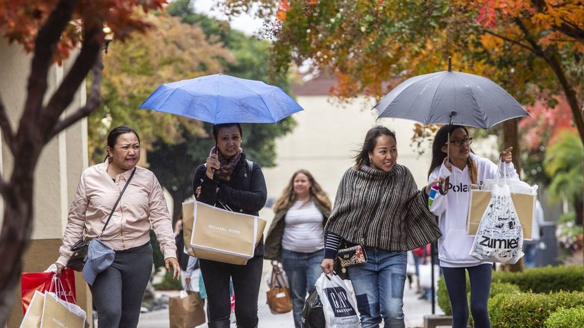 Folsom Premium Outlets Expand with Six New Stores Local Vendors to