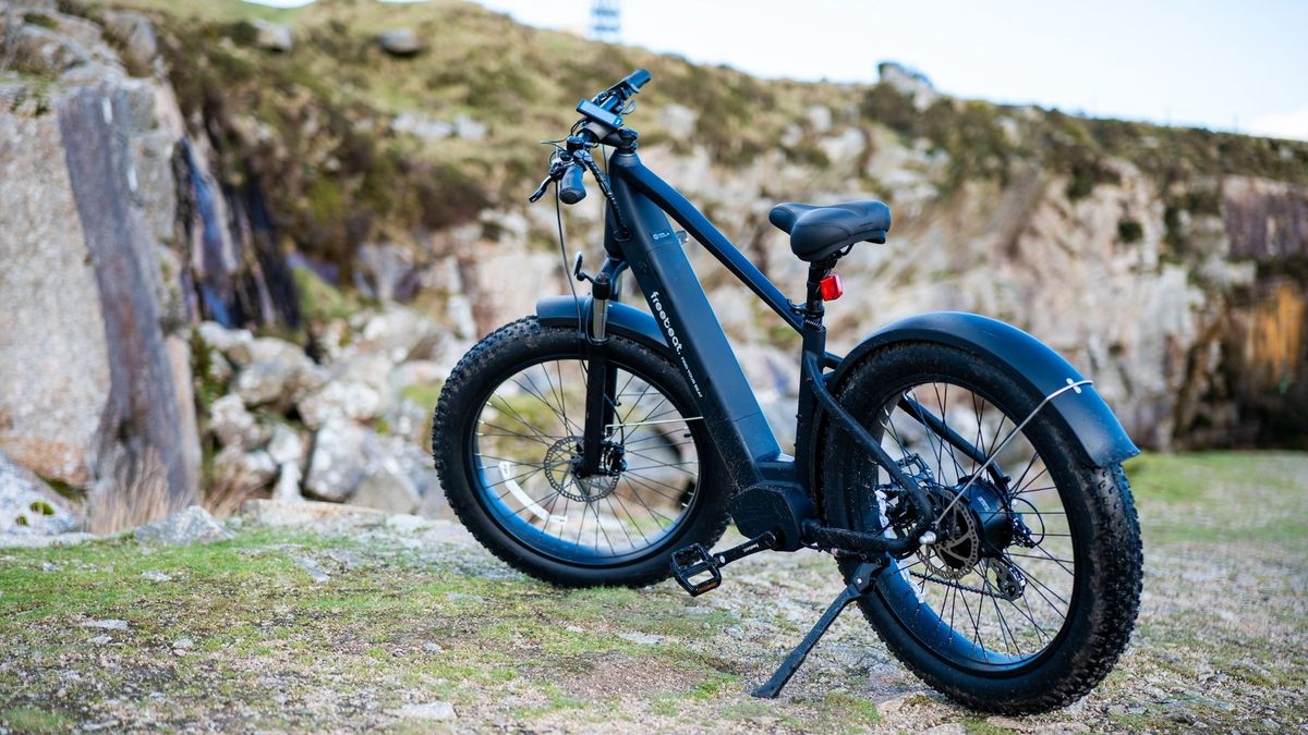 MorphRover Review: Hybrid eBike Merges Outdoor Thrills with Indoor Fitness