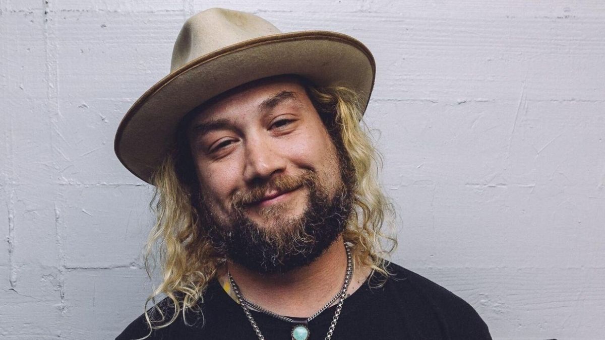 Twiddle's Mihali Announces Unique 2024 Lifted Tour Full Band and Solo
