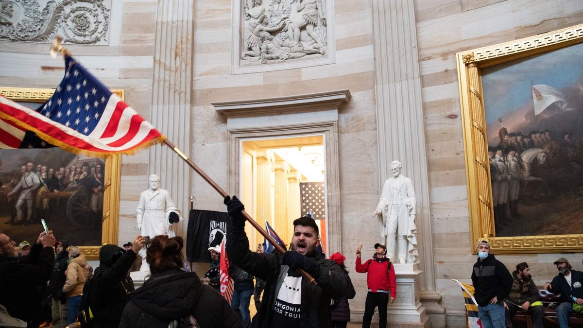 Oregon Man Arrested for Capitol Insurrection: Adding to Local Legal Troubles