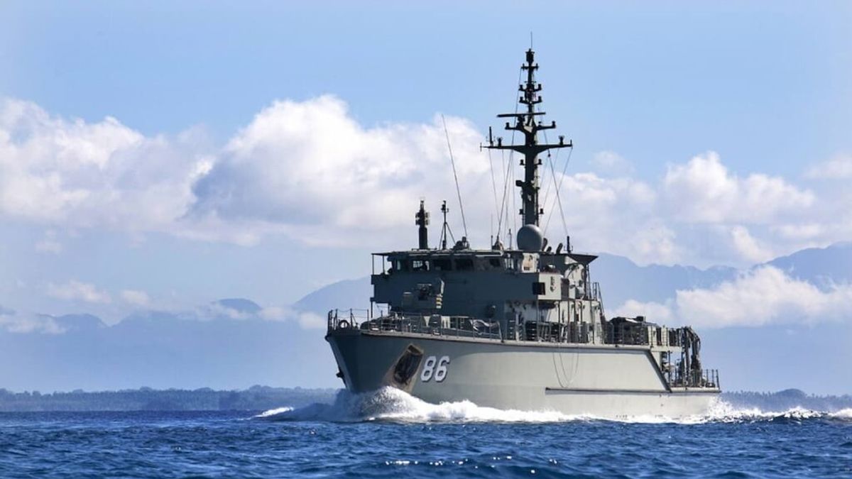 HMAS Diamantina Graces the 186th Royal Hobart Regatta