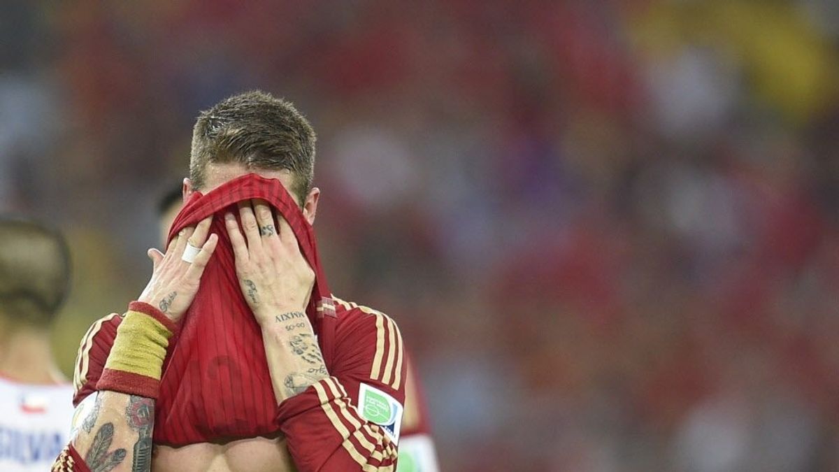 La derrota de España en el Mundial ante Chile representa una sorprendente caída en desgracia